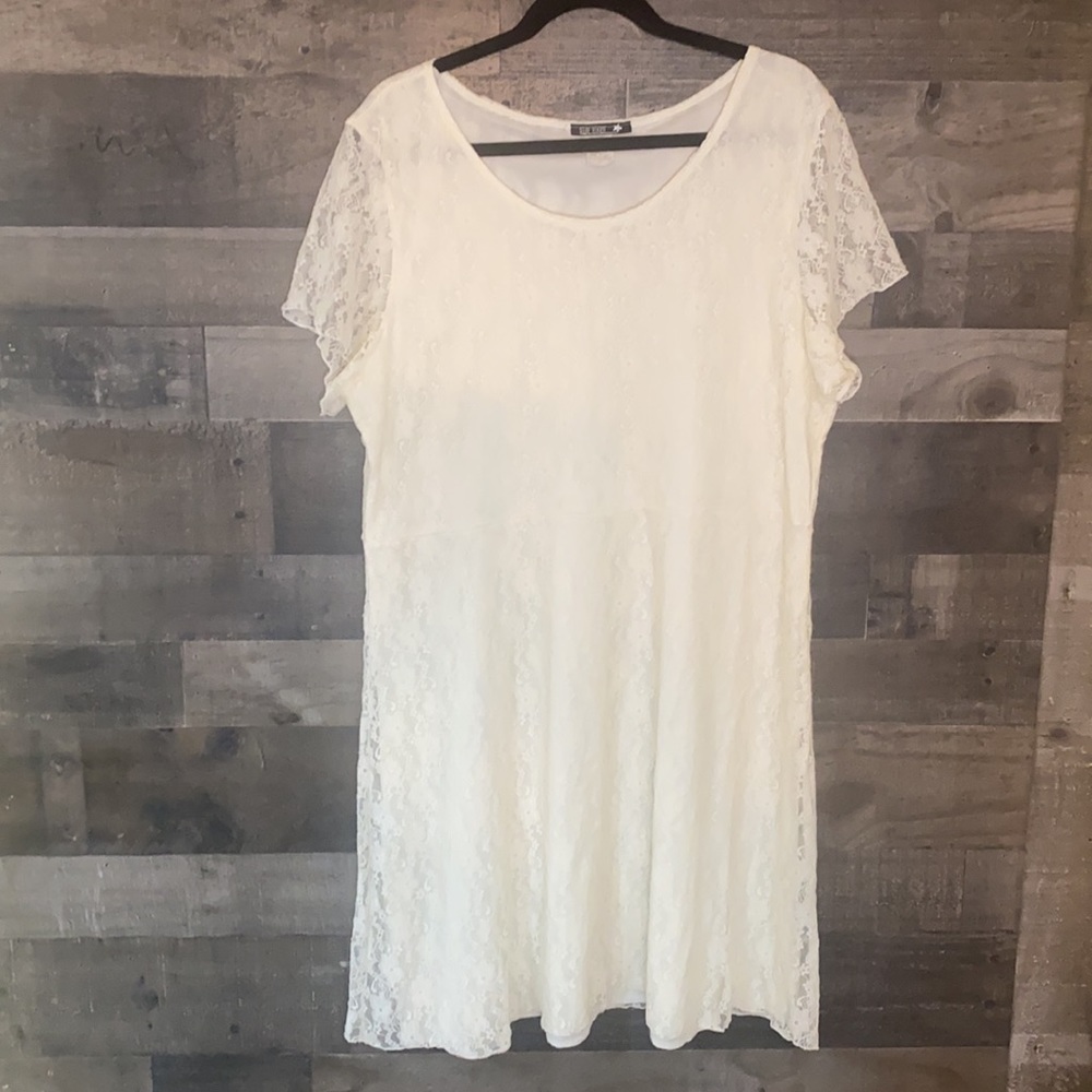 Cream Lacy Star Vixen Dress